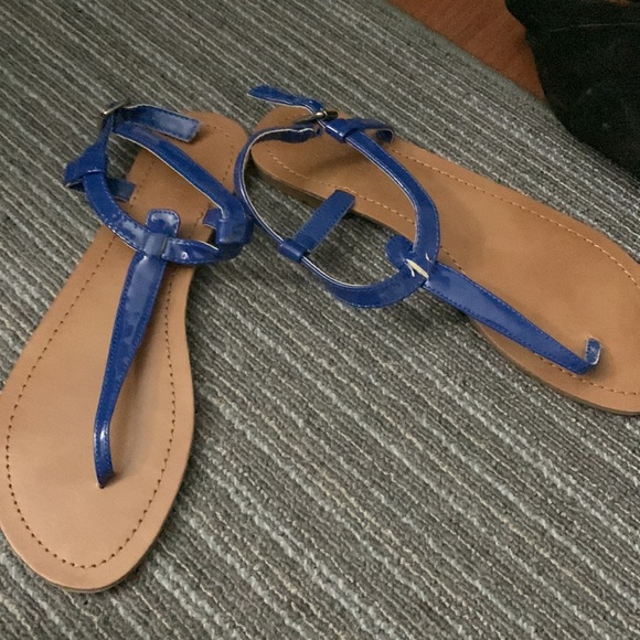 Sandals - Picture 2 of 2